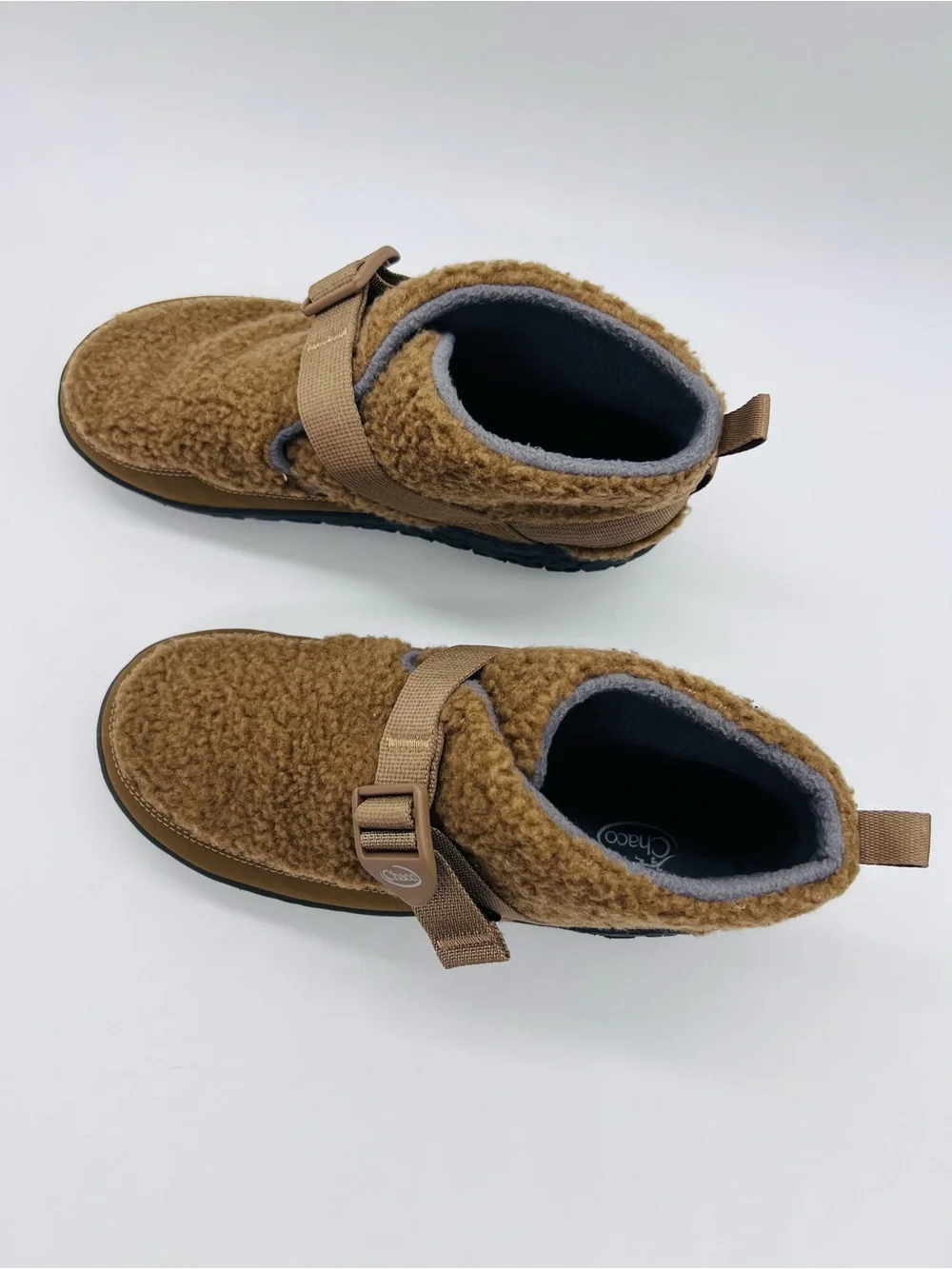 Chaco Kids Shearling-Look Tan Ramble Fluff Slippers Big Kid Size 6